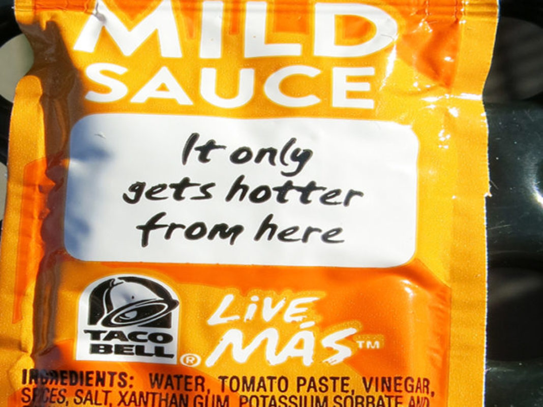 Taco Bell Employee In Goshen Choked By Customer Over Hot Sauce News 