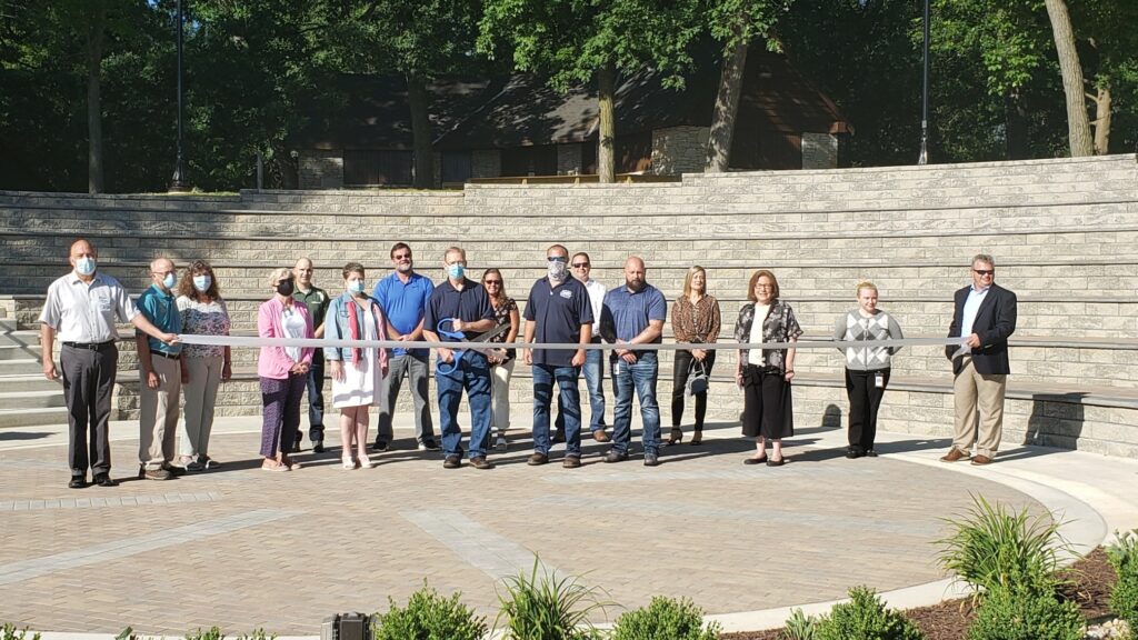 Ribbon cutting held for Lucerne Park Amphitheater - News Now Warsaw